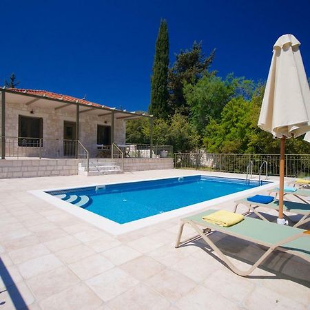 Logarata Forest Villas Kefalonia מראה חיצוני תמונה