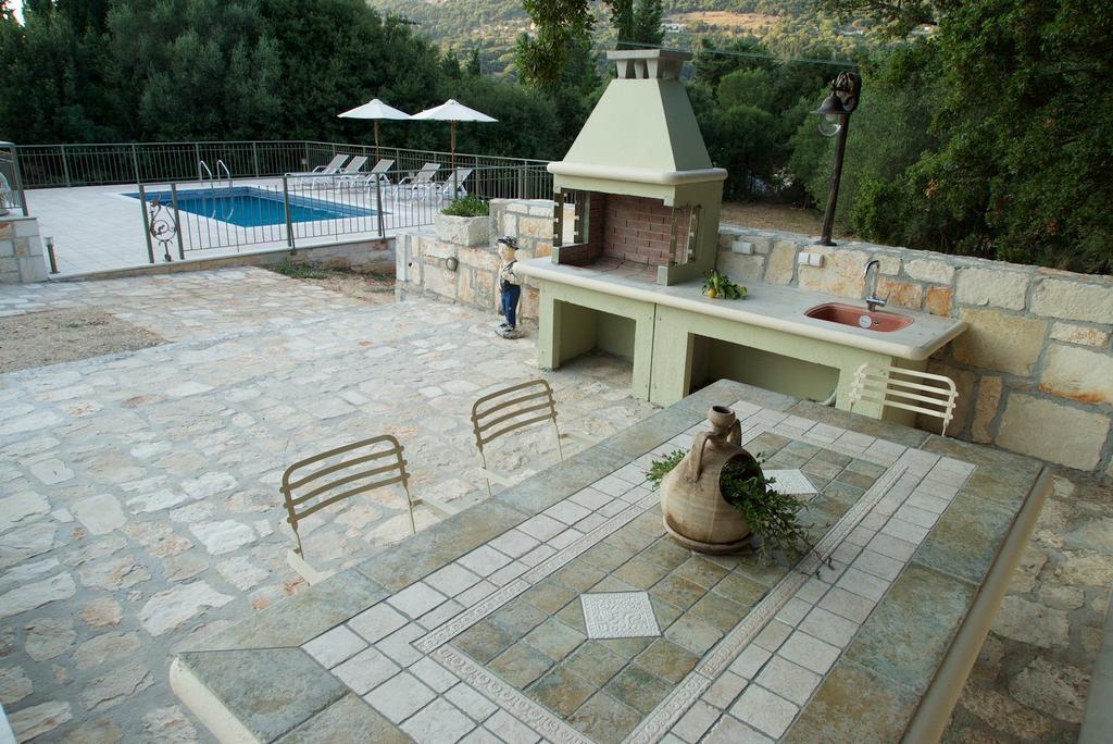 Logarata Forest Villas Kefalonia מראה חיצוני תמונה