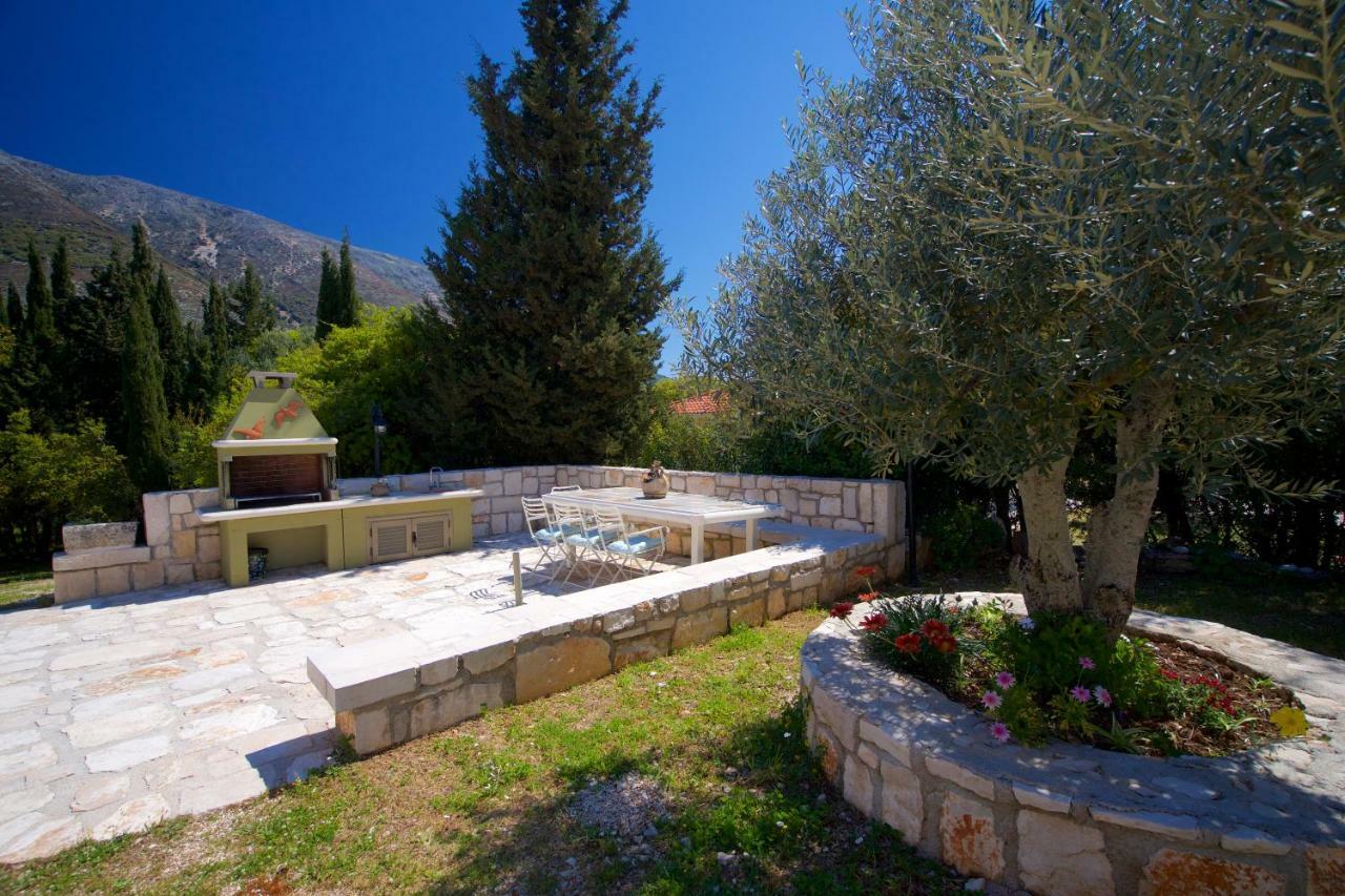 Logarata Forest Villas Kefalonia מראה חיצוני תמונה