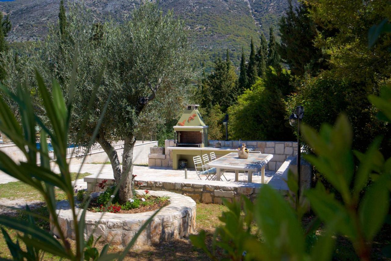 Logarata Forest Villas Kefalonia מראה חיצוני תמונה